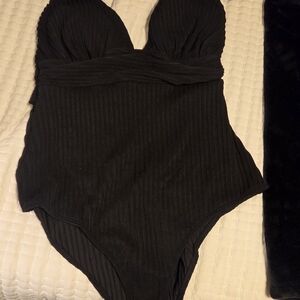 Cupshe Ribbed Black One Piece